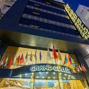 מלון Grand Gulluk Center